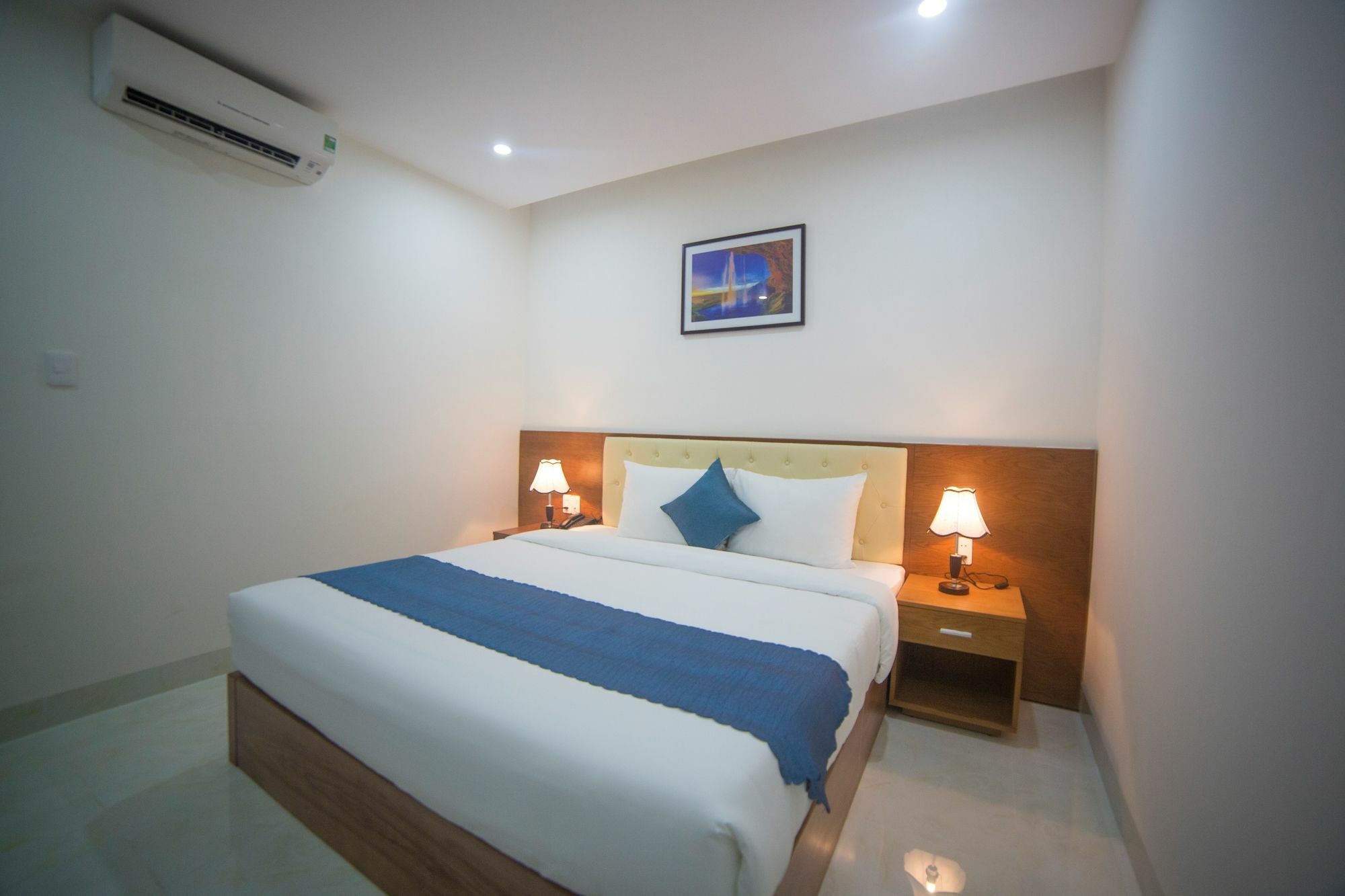 Toan Thang Hotel Дананг Экстерьер фото
